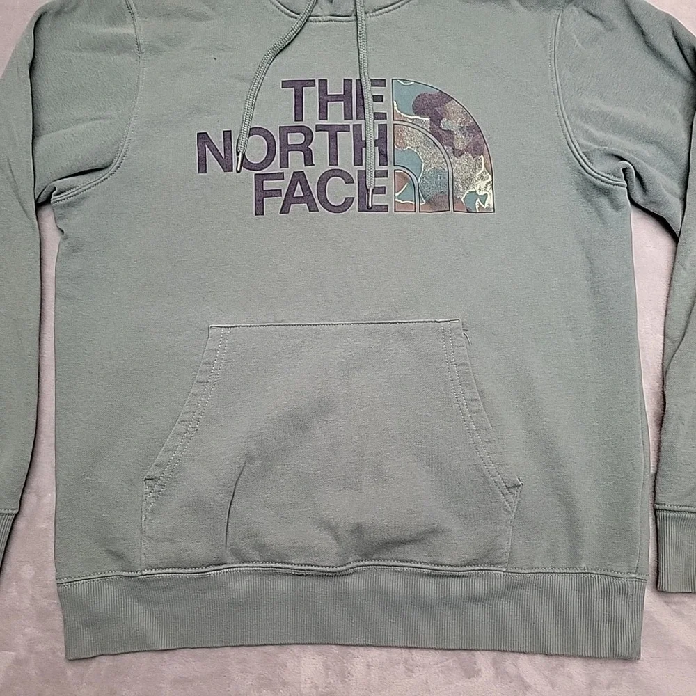 North Face Hoodie Mens Medium Green Camo Logo Front Hooded Pullover Sweatshirt